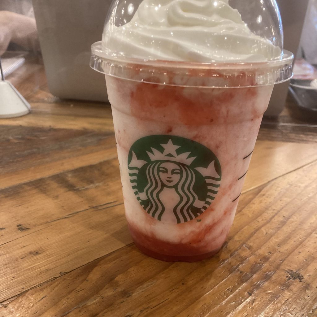 ストロベリーフラペチーノ
