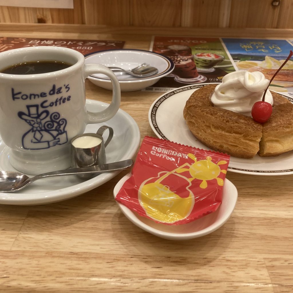 コーヒーとミニシロノワール